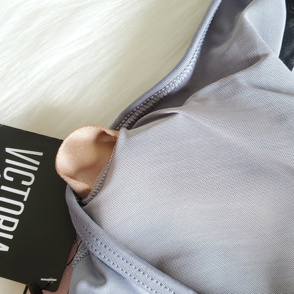 VICTORIA'S SECRET SPORTS BRA SIZE M - Picture 4 of 8